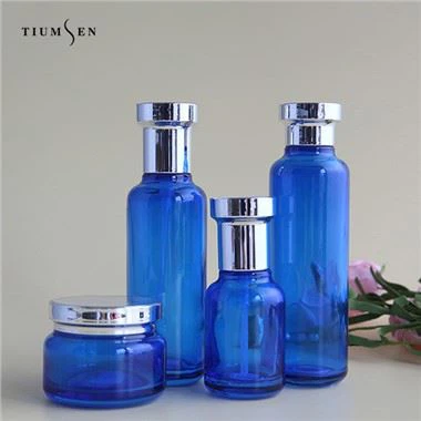 ظروف لوازم آرایشی درب دار